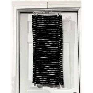 Chico's Stretch Knit Maxi Skirt Women's Size 1 (Medium) Black and White Striped